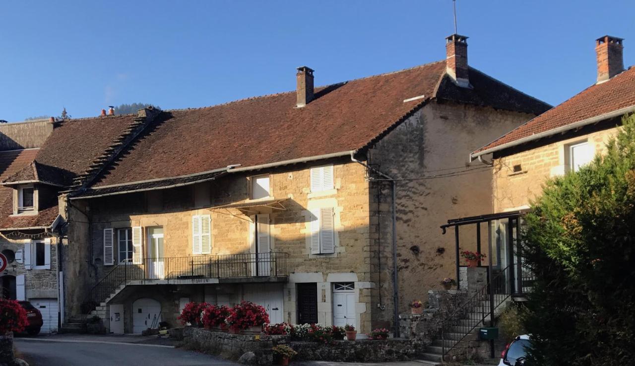 Golf Val De Sorne Vernantois Maison Vigneronne ภายนอก รูปภาพ